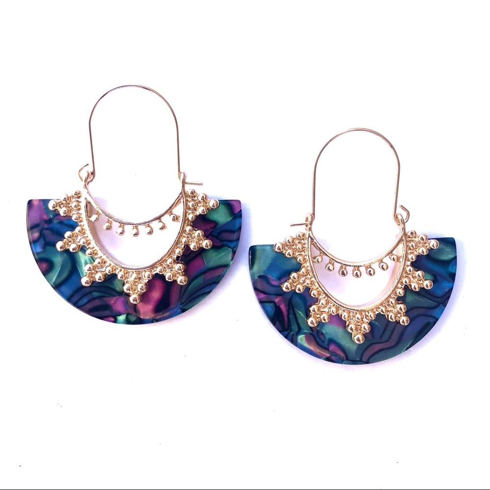 COLORFUL ABALONE SHELL FAN RESIN HUGGIE EARRINGS